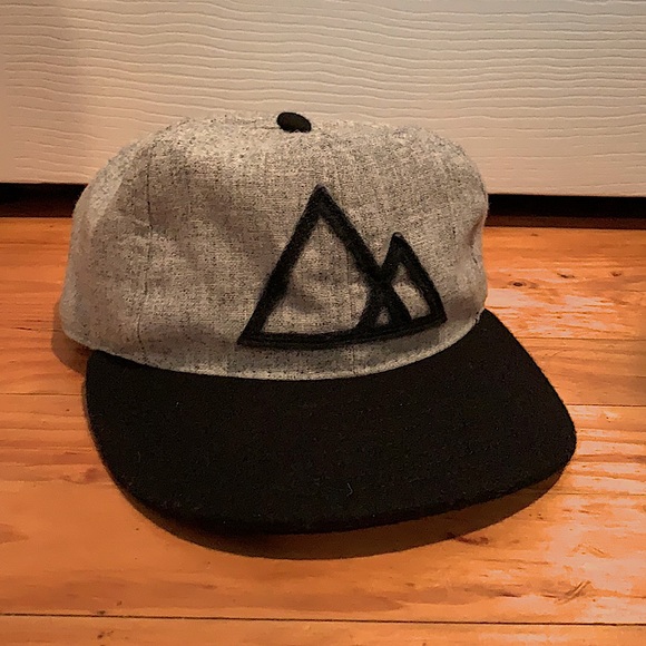 Used Ebbets Field Flannel Ugmonk Mountains hat - Picture 1 of 3
